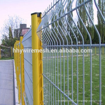 Welded wire mesh fence/ welded fence export to Japan wire fence